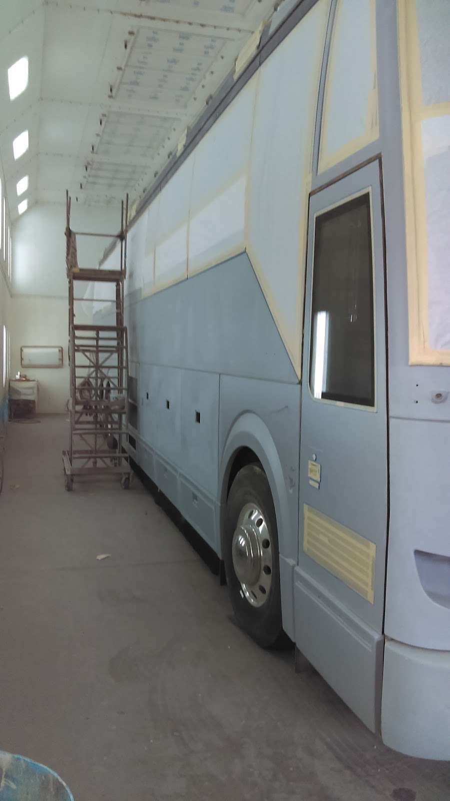 Creative Coach Collison Repair | 8250 FL-33, Lakeland, FL 33809, USA | Phone: (863) 984-3439