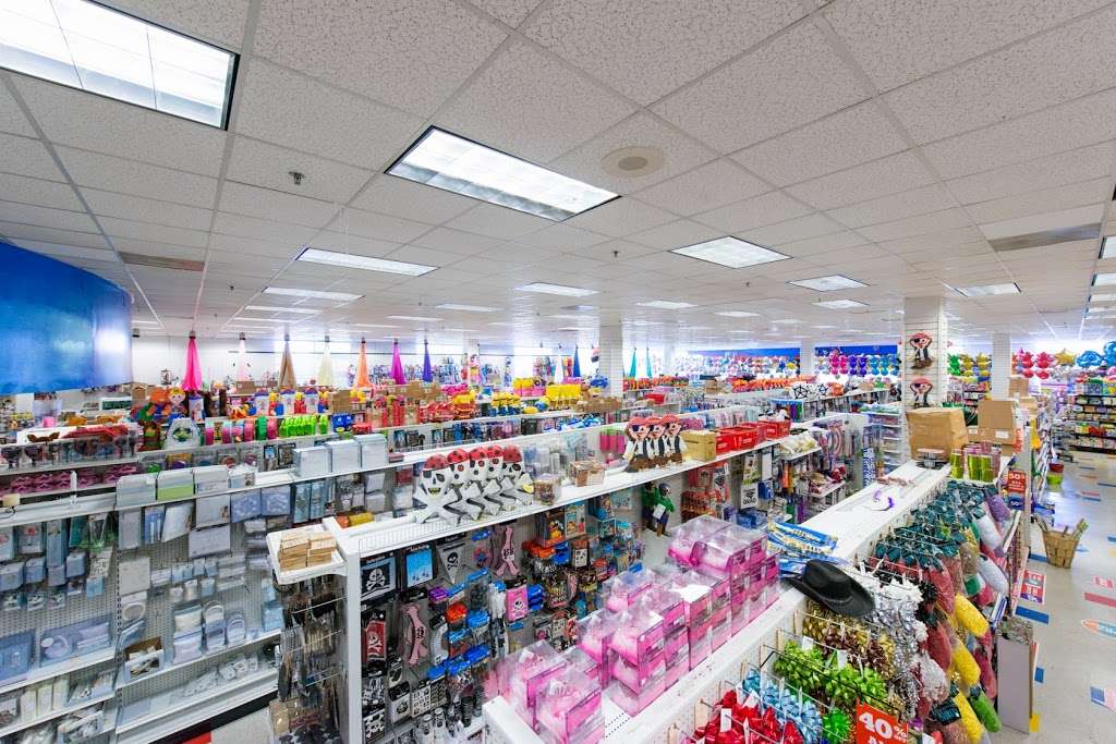 Diddams Amazing Party Stores | 1940 S EL Camino, San Mateo, CA 94403 | Phone: (650) 235-8448