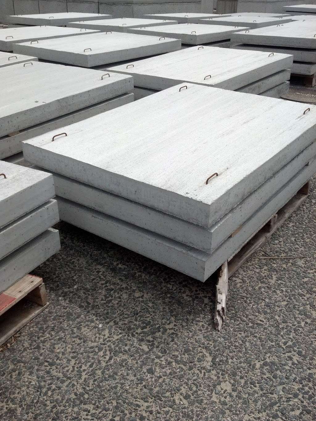 South Eastern Precast Steps | 129 Camelot Dr, Plymouth, MA 02360, USA | Phone: (508) 747-5485