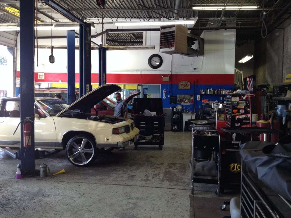 Chicago A+ Auto Repair | 3751 W North Ave, Chicago, IL 60647, USA | Phone: (773) 365-1200