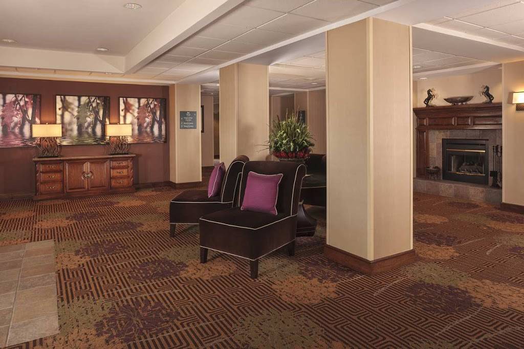 Homewood Suites by Hilton Dallas-Market Center | 2747 N Stemmons Fwy, Dallas, TX 75207, USA | Phone: (214) 819-9700