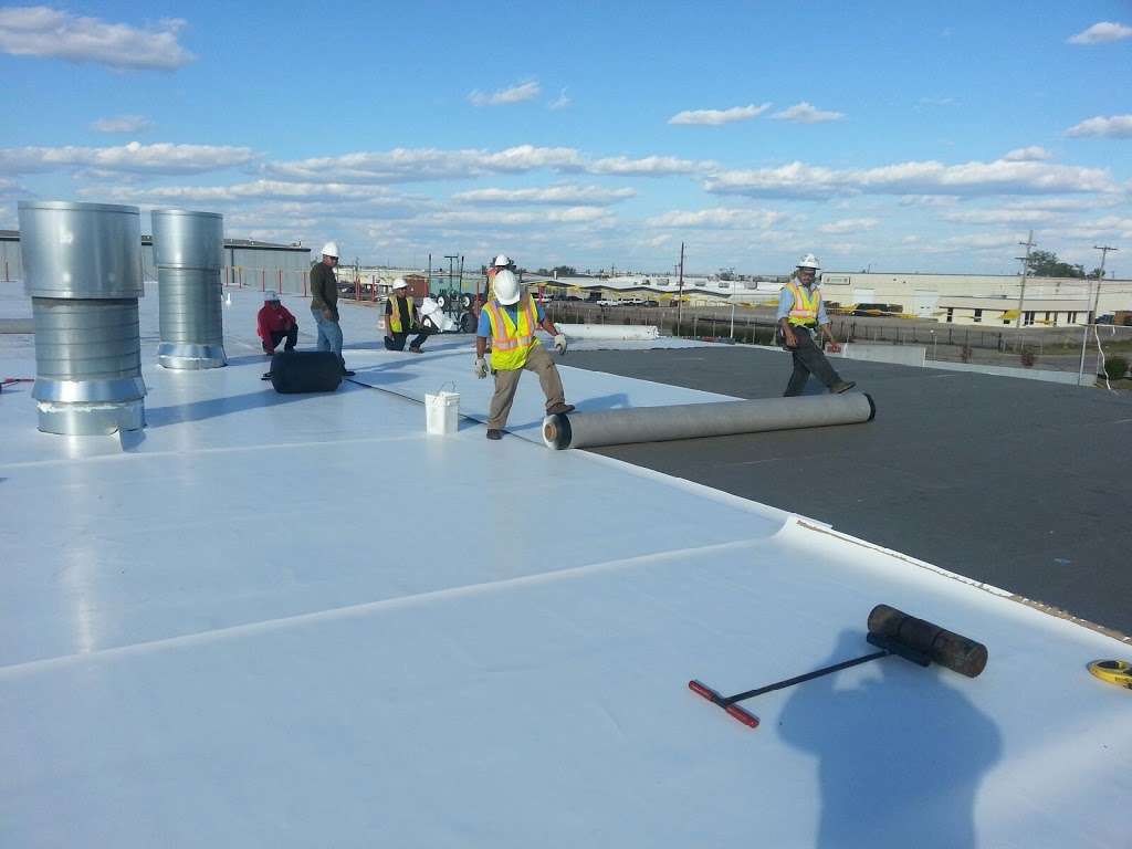 Flat Roof Experts Of Milwaukee | 1333 College Ave Suite M, South Milwaukee, WI 53172, USA | Phone: (262) 674-7663