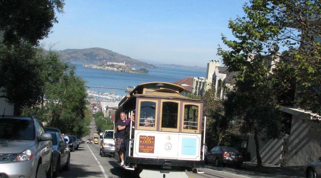 Golden Horizon Tours | 1806 Belles St, San Francisco, CA 94129, USA | Phone: (800) 210-3008