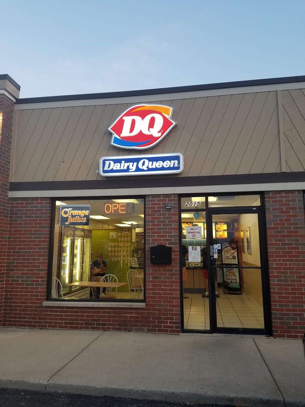 Dairy Queen (Treat) | 2015 75th St, Woodridge, IL 60517, USA | Phone: (630) 985-8668