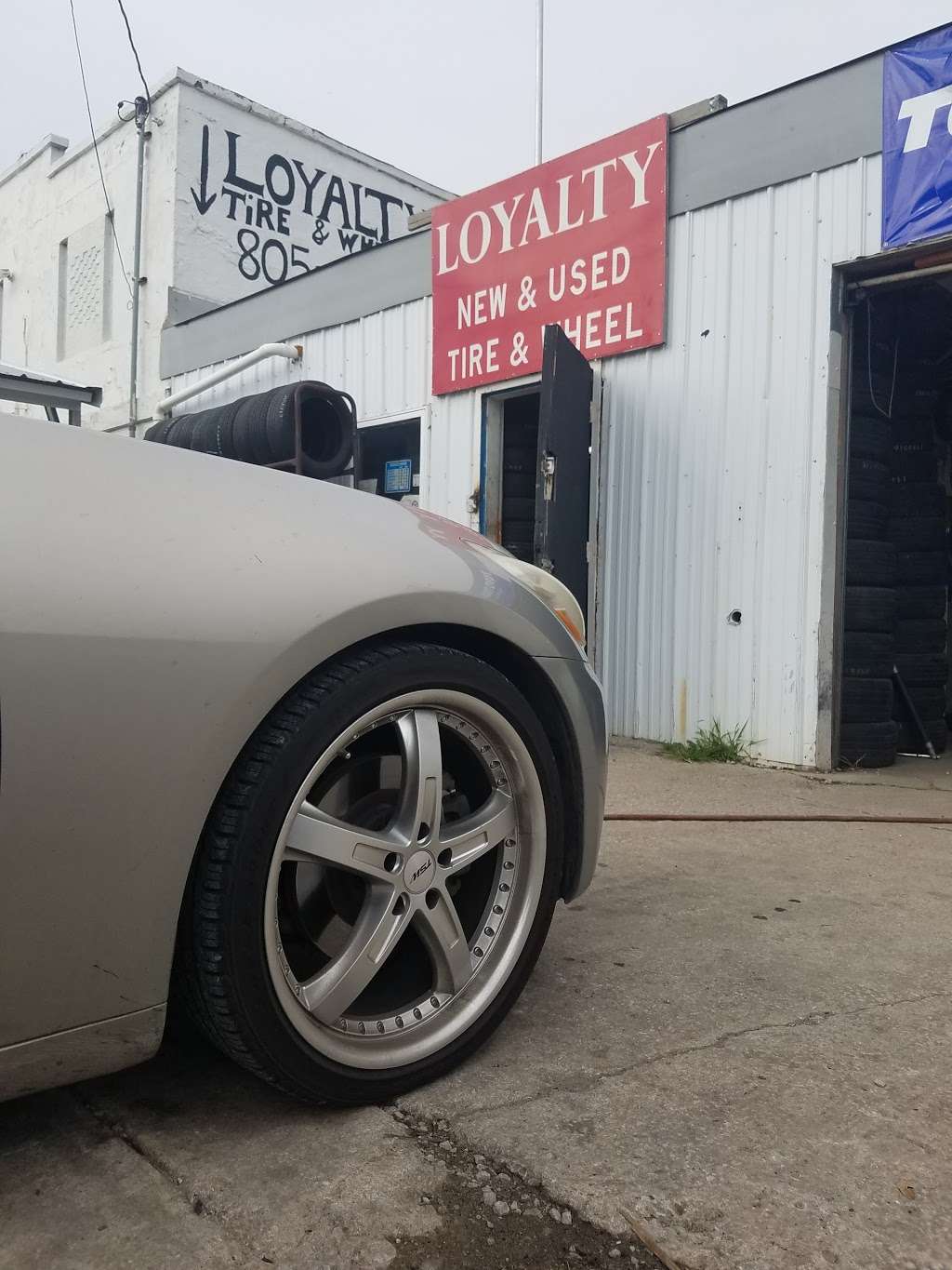 Loyalty Tire And Wheel | 8420 E US Hwy 40, Kansas City, MO 64129 | Phone: (816) 805-6514