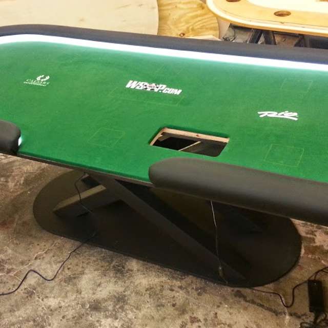 Off Tilt Custom Poker and Game Tables | 130 Henry St, Dousman, WI 53118, USA | Phone: (262) 490-3812