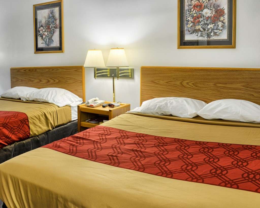 Econo Lodge | 24368 Rogers Clark Blvd, Ruther Glen, VA 22546, USA | Phone: (804) 448-9694