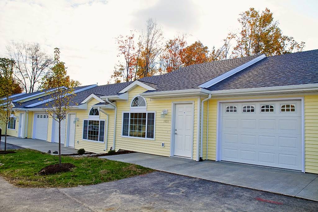 Yellow Retirement Communities, 1214 W Main St, Fort Wayne, IN 46808, USA