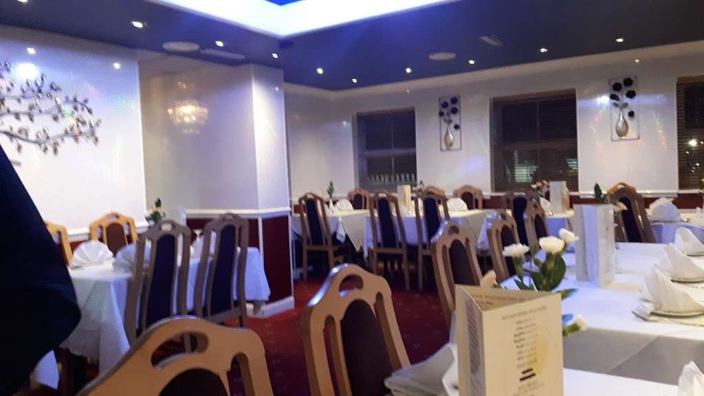 India Palace | Station Approach, Meopham, Gravesend DA13 0LU, UK | Phone: 01474 812088