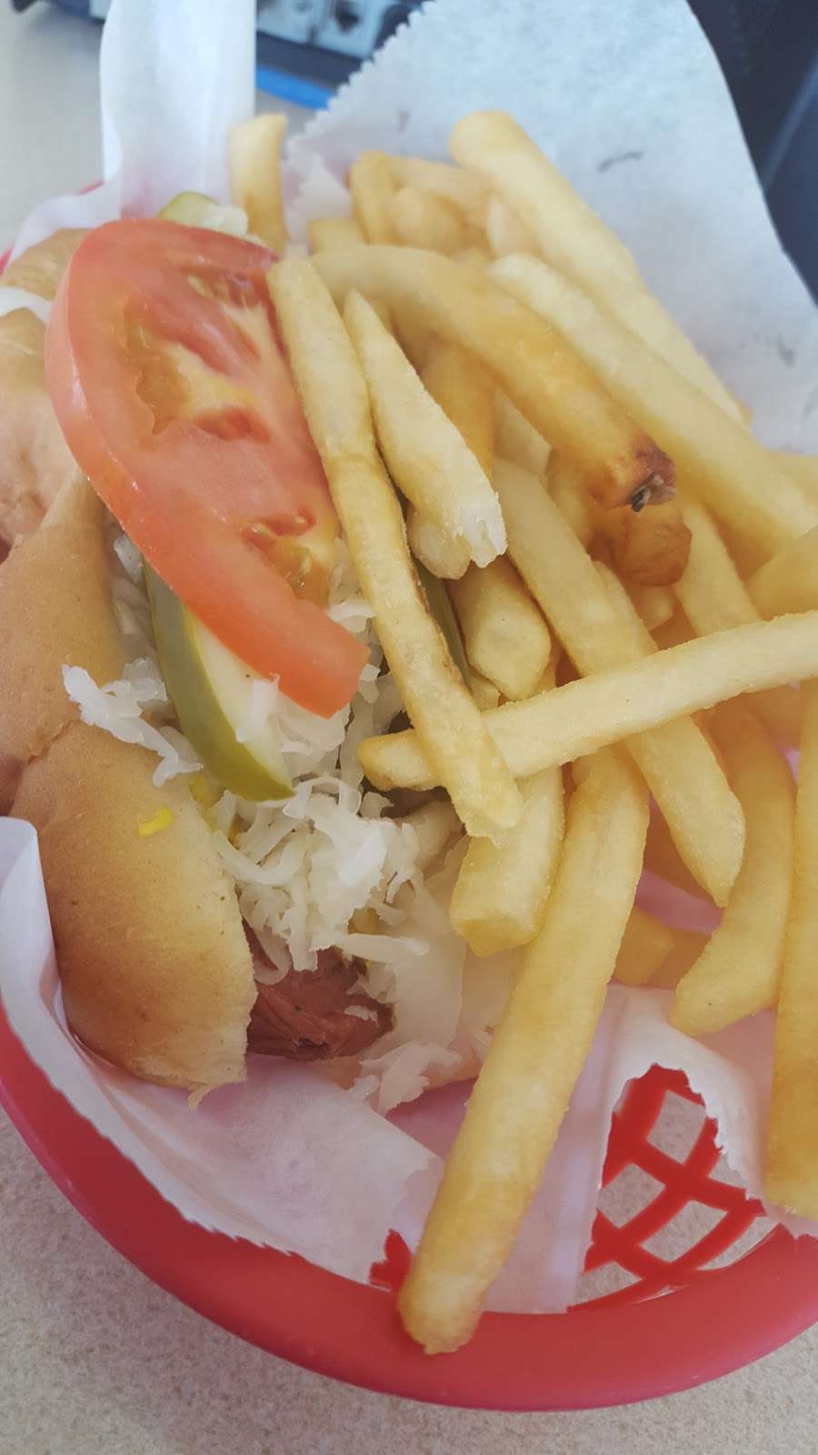 Arnies Dog House | 1503 Indianapolis Blvd, Whiting, IN 46394, USA | Phone: (219) 659-3004