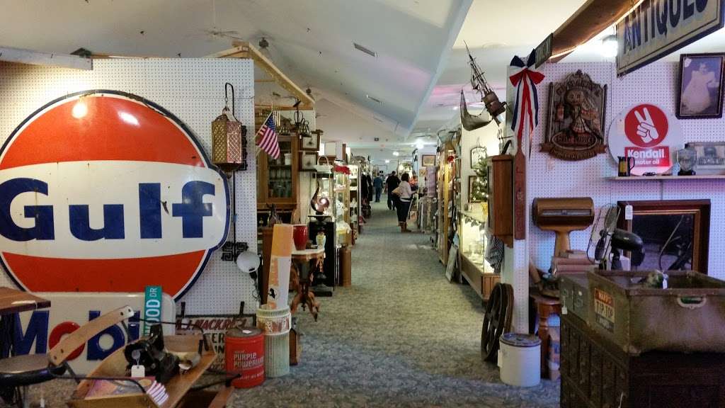 Days Of Olde Antique Center | 110 S New York Rd, Galloway, NJ 08205, USA | Phone: (609) 652-7011