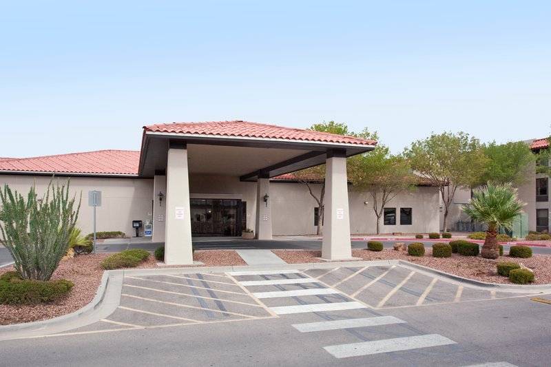 Holiday Inn Express Guesthouse | 1744 Victory Ave, Fort Bliss, TX 79906, USA | Phone: (915) 565-7777