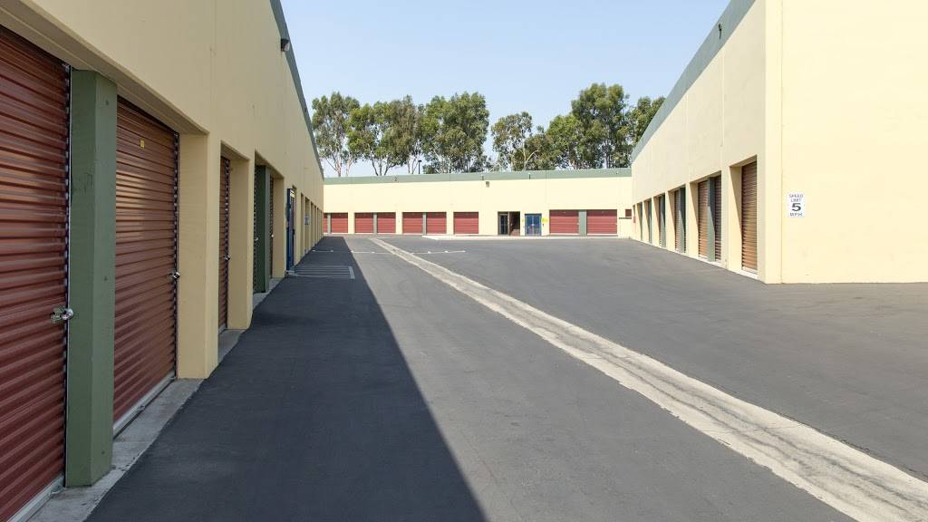 Placentia Self Storage | 585 Porter Way, Placentia, CA 92870, USA | Phone: (714) 528-6050