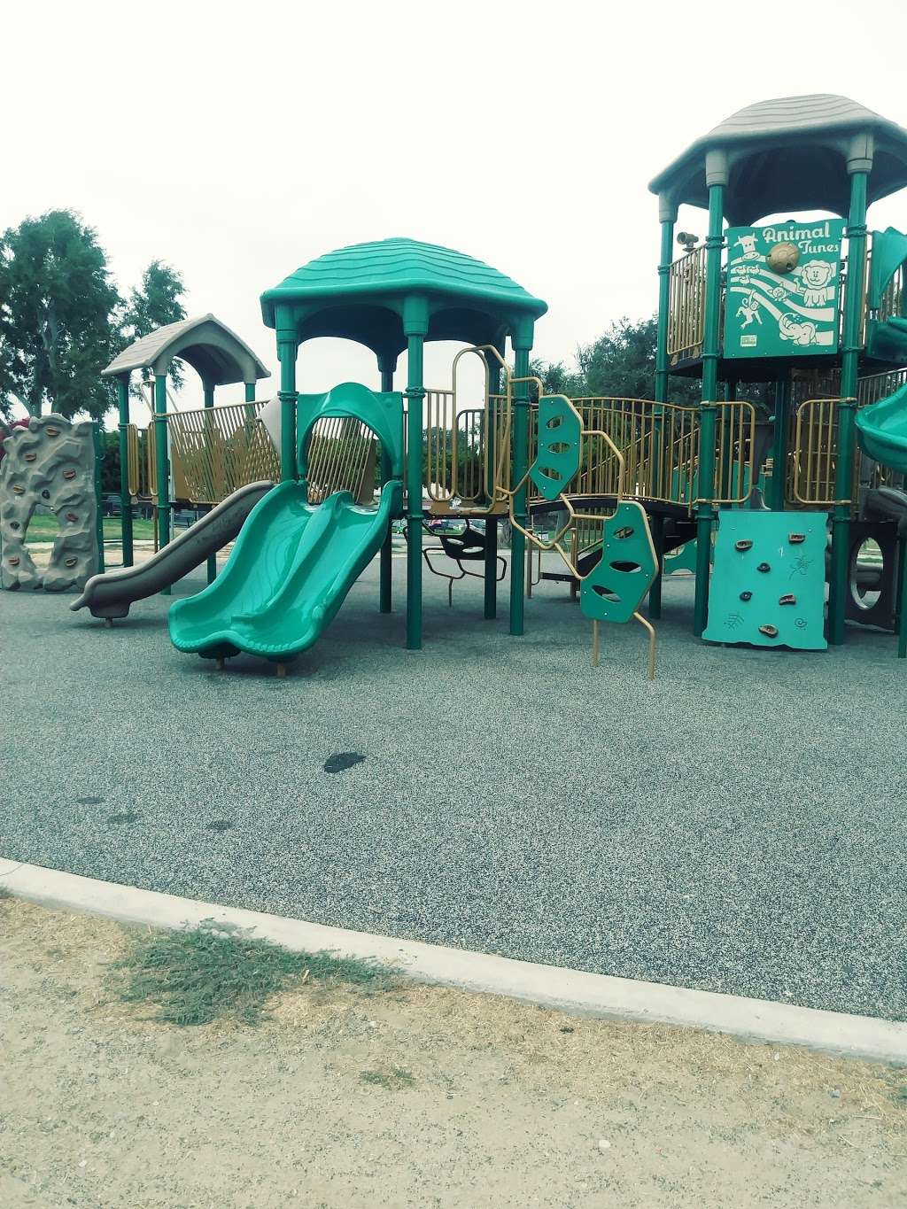 Edward Vincent Jr Park | 700 Warren Ln, Inglewood, CA 90302, USA | Phone: (310) 412-5370