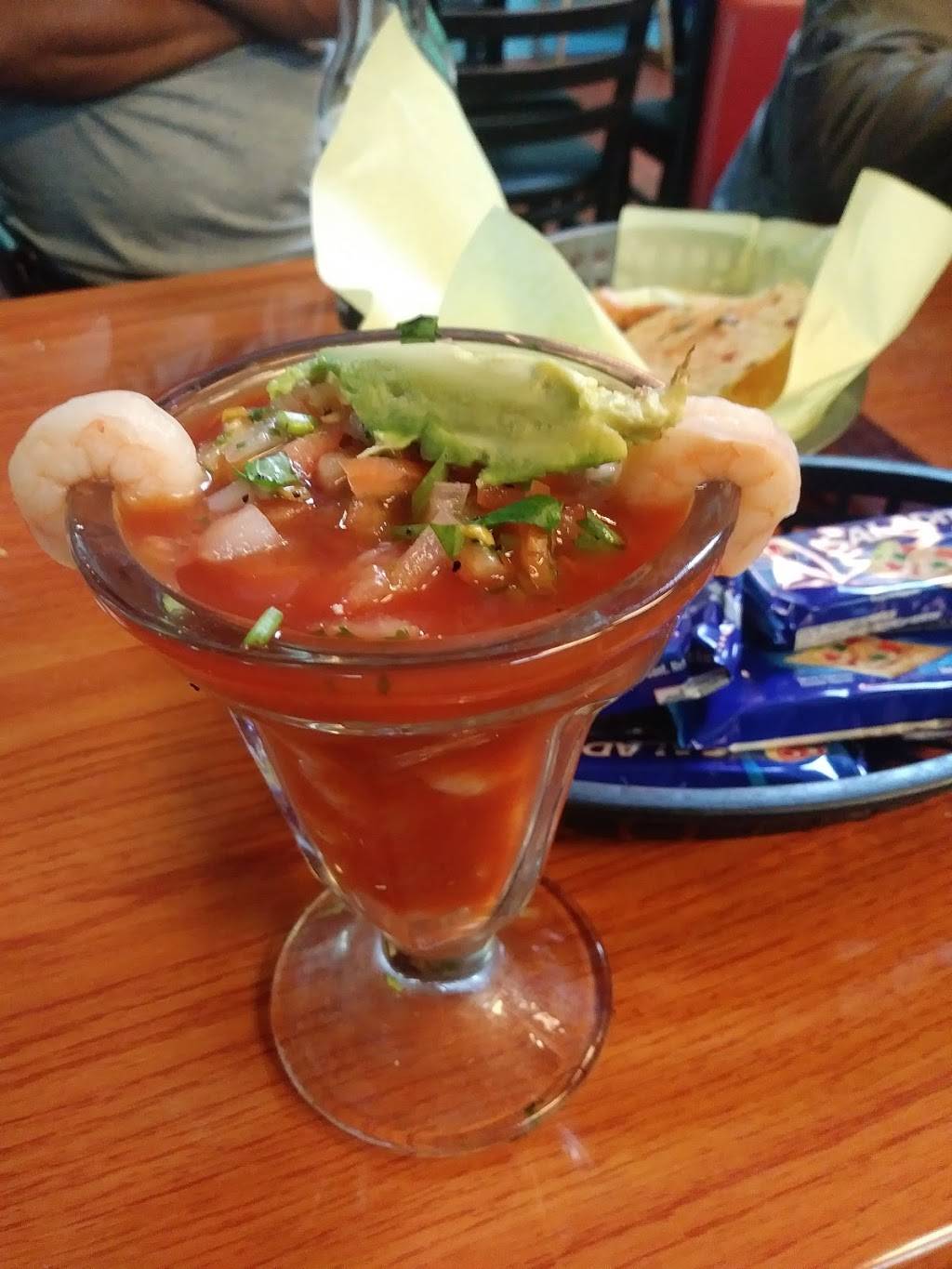 El Guero seafood mariscos comida mexicana | 10230 Harry Hines Blvd, Dallas, TX 75220, USA | Phone: (214) 357-2213