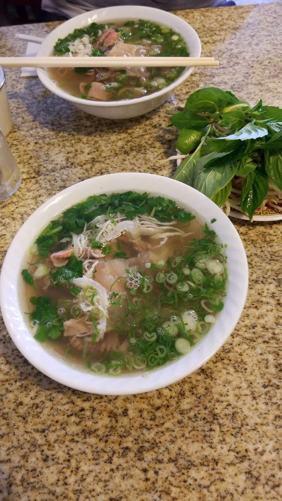 Pho75 | 3103 Graham Rd, Falls Church, VA 22042, USA | Phone: (703) 204-1490