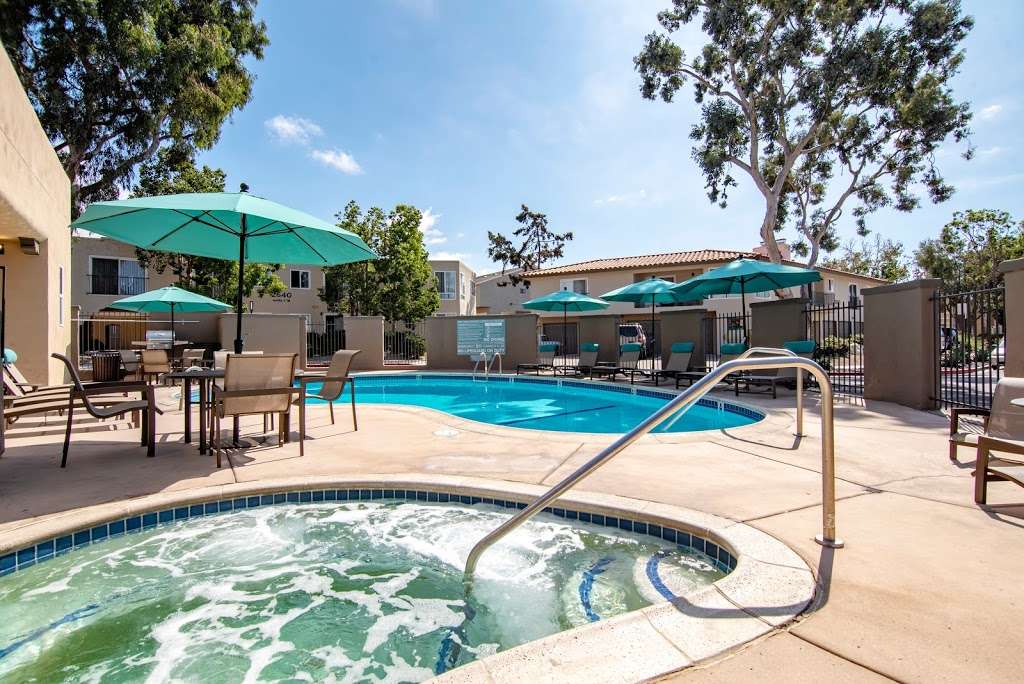 Villas at Carlsbad | 2600 Kremeyer Cir, Carlsbad, CA 92008, USA | Phone: (760) 429-7981