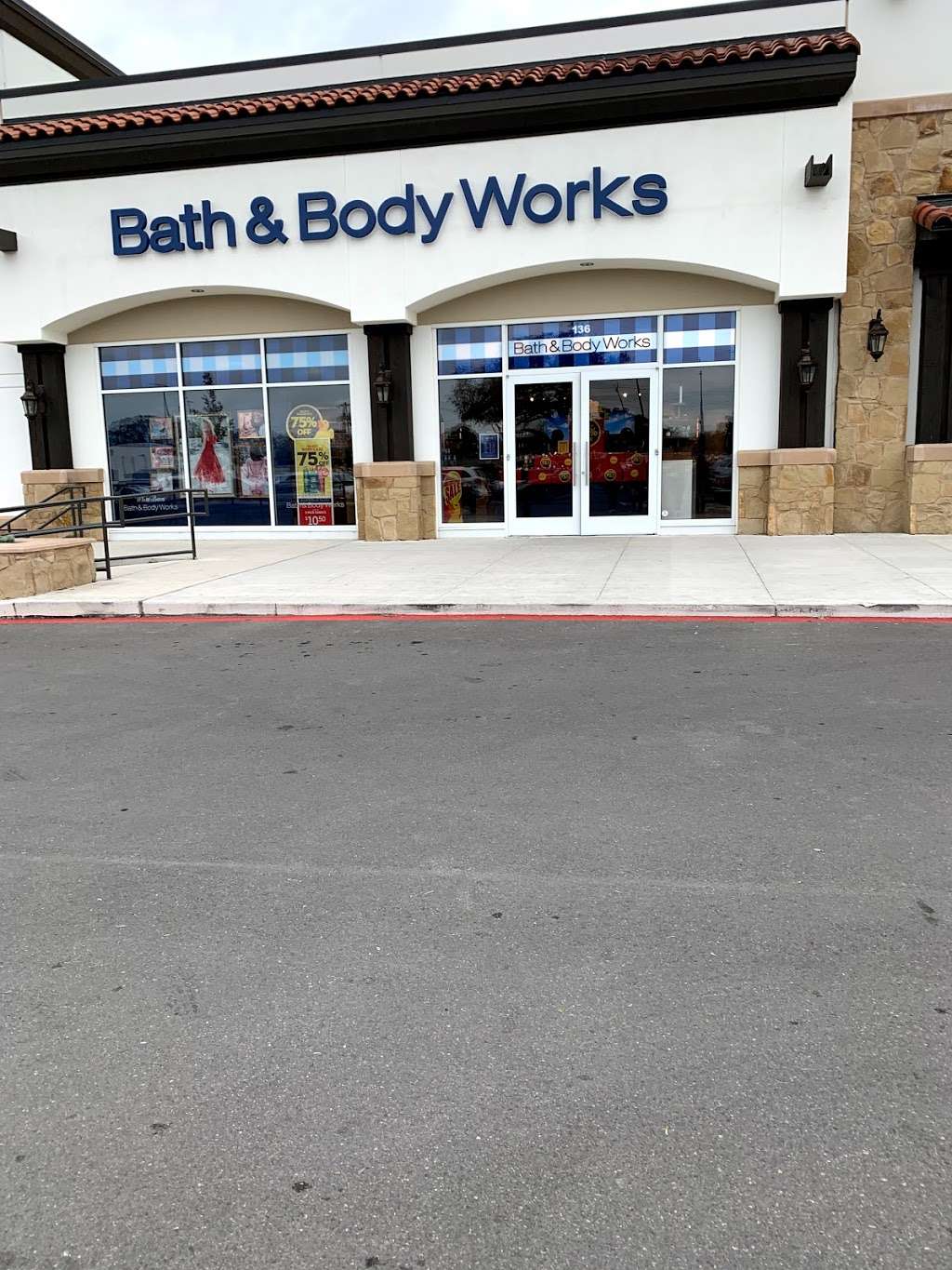 Bath and Body Works | 415 TX-1604 Loop, San Antonio, TX 78251, USA | Phone: (726) 444-3299