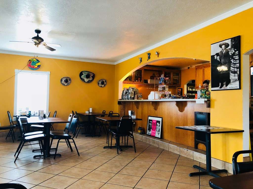 Leijas Mexican Food Restaurant | 13120 TX-105, Cut and Shoot, TX 77306, USA | Phone: (936) 264-4411