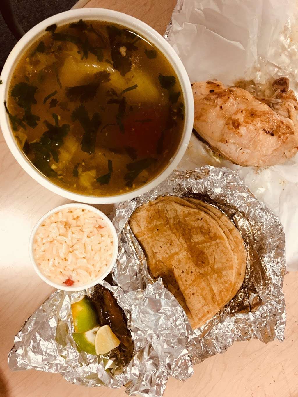 Taqueria los primos | 4558 Shadeland Ave, Lawrence, IN 46226 | Phone: (317) 377-4005