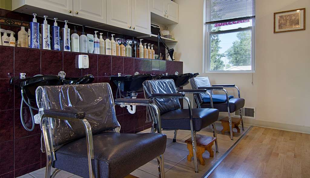 Antonio Michaels Salon & Day | 2012 Hart St, Dyer, IN 46311, USA | Phone: (219) 865-8216