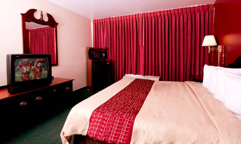 Red Roof Inn & Conference Center Lubbock | 6624, I-27, Lubbock, TX 79404, USA | Phone: (806) 745-2208