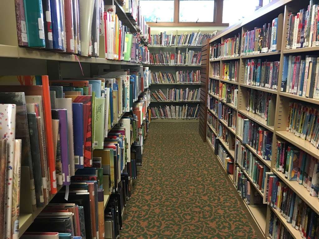 River Vale Public Library | 412 Rivervale Rd, River Vale, NJ 07675, USA | Phone: (201) 391-2323