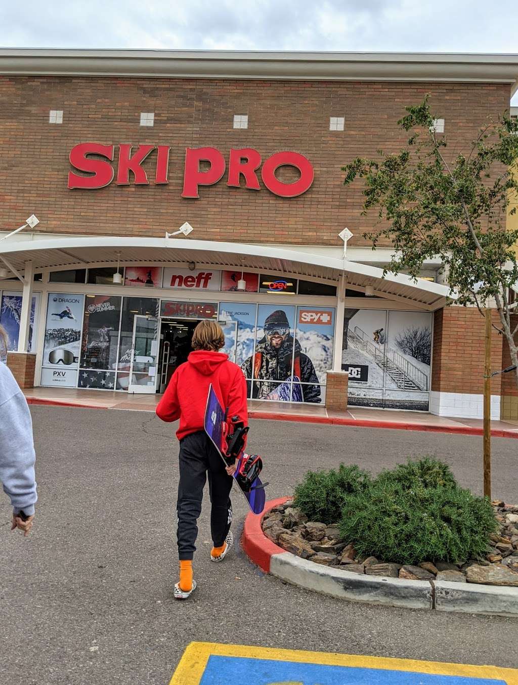 Ski Pro | 1924 W Rio Salado Pkwy, Mesa, AZ 85201, USA | Phone: (480) 962-6910