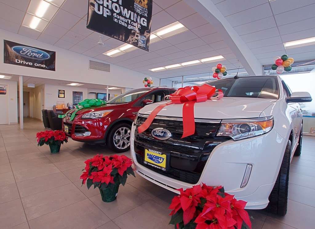 Haggerty Ford | 330 Roosevelt Rd, West Chicago, IL 60185 | Phone: (800) 431-7568