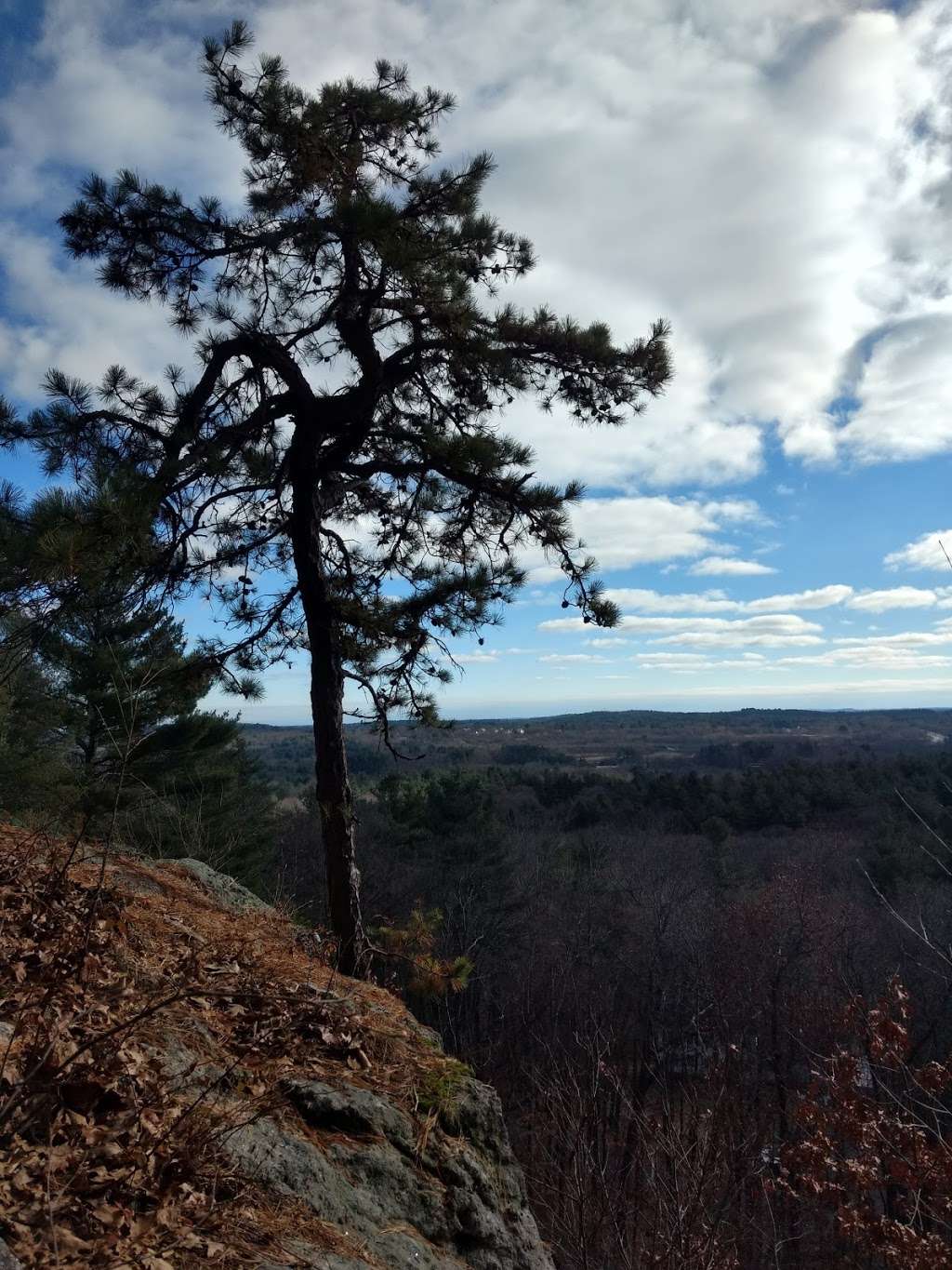 Lookout Rock | 61 Oak Hill Rd, Littleton, MA 01460, USA