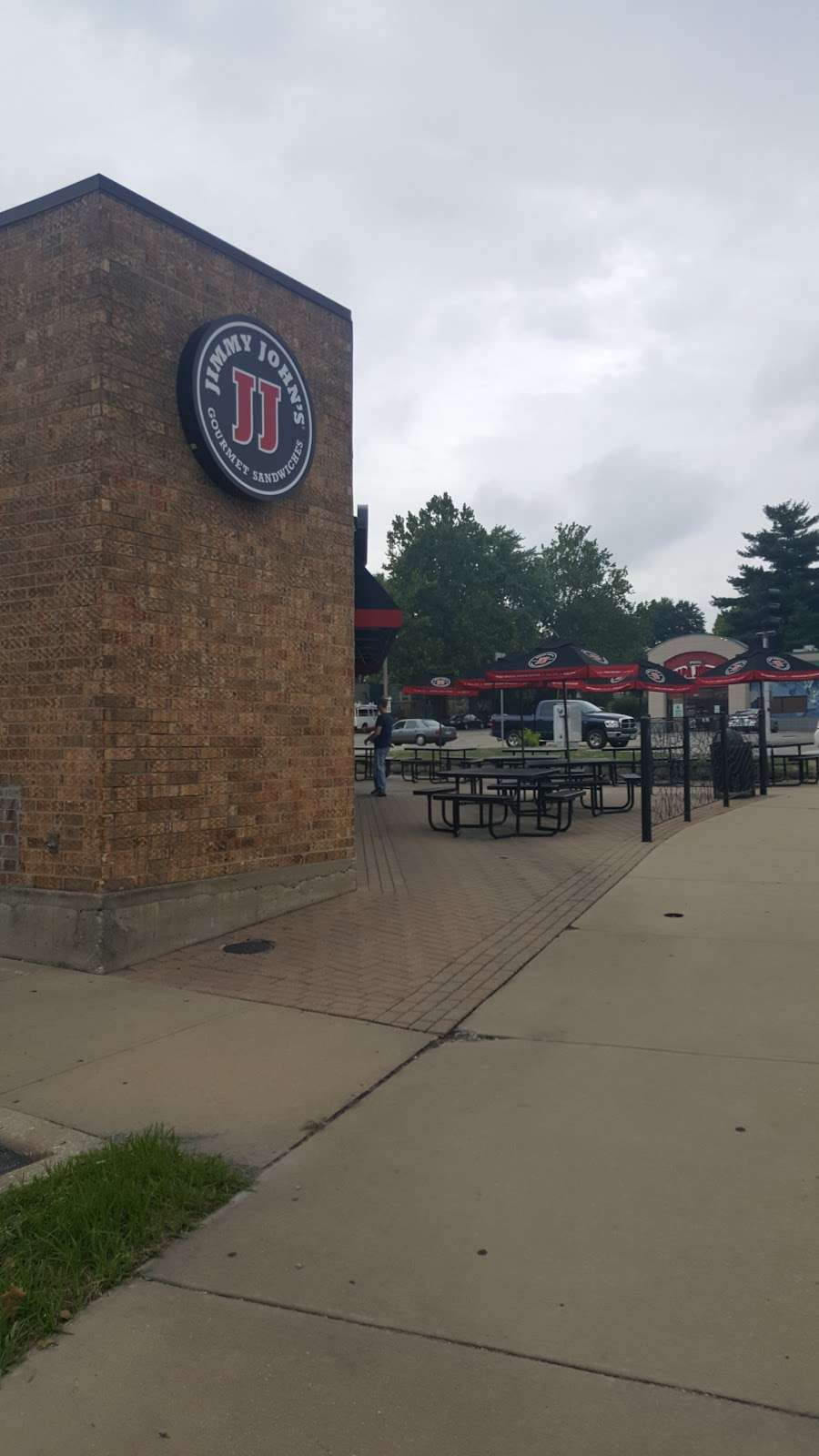 Jimmy Johns | 4300 Roanoke Pkwy, Kansas City, MO 64111 | Phone: (816) 561-6222