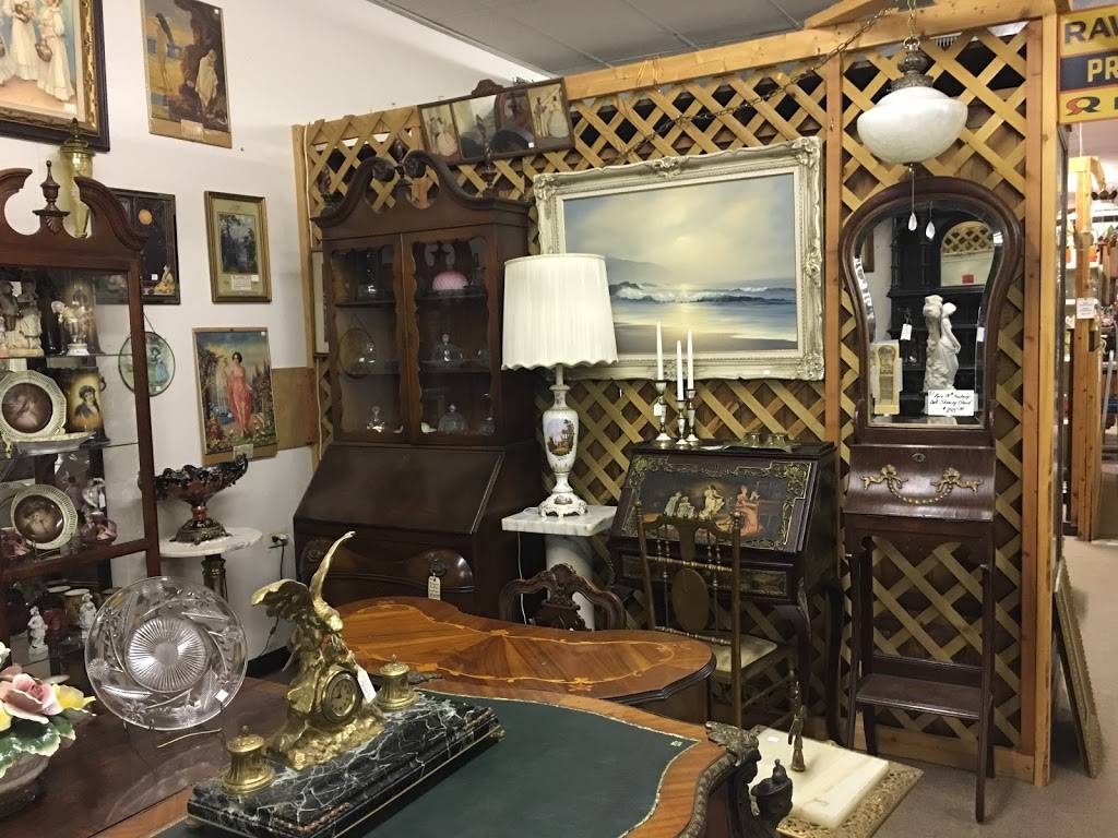 Antique Mall of Lubbock | 7907 19th St, Lubbock, TX 79407, USA | Phone: (806) 796-2166