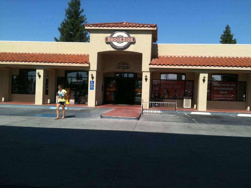 Brookside Market & Deli | 4700 Coffee Rd, Bakersfield, CA 93308, USA | Phone: (661) 588-1338