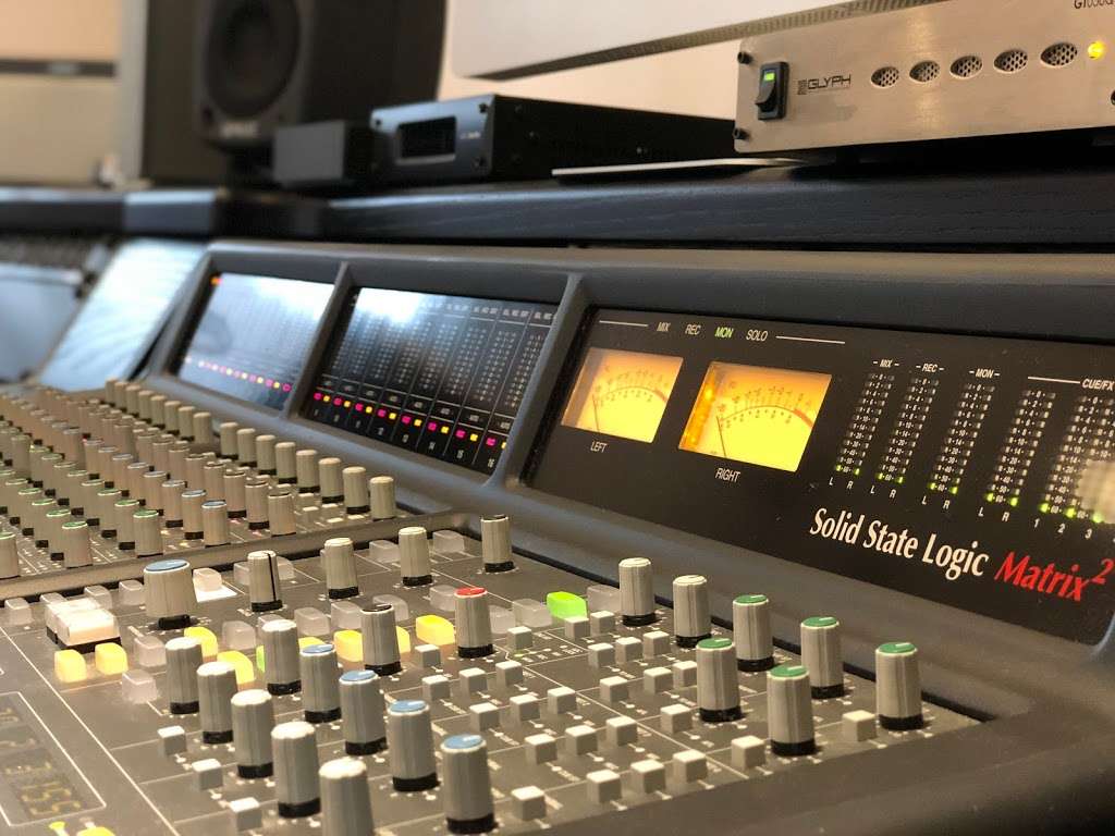 Promenade Recording Studios | 15A Park Ave, Potters Bar EN6 5EN, UK | Phone: 07858 464347