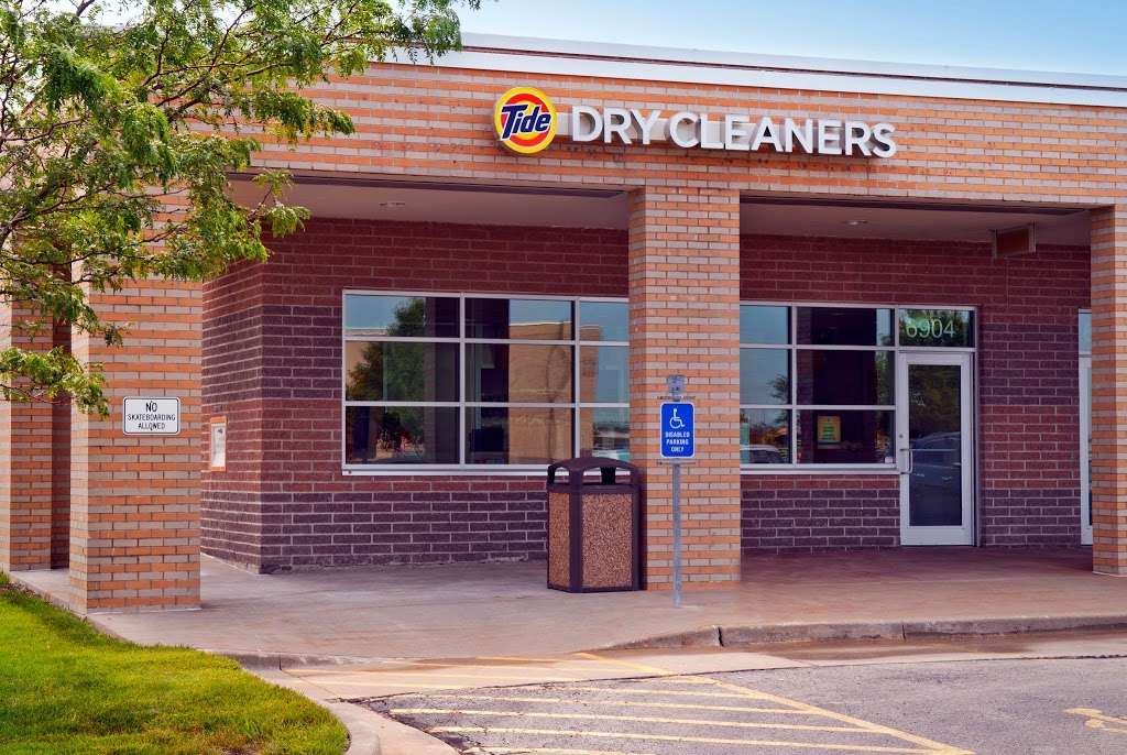 Tide Dry Cleaners | 6904 W 135th St, Overland Park, KS 66223, USA | Phone: (913) 814-9335