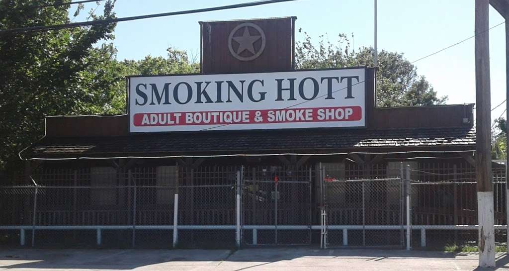 Smoking Hott | 5125 North Freeway, #A, Houston, TX 77022 | Phone: (832) 433-7622