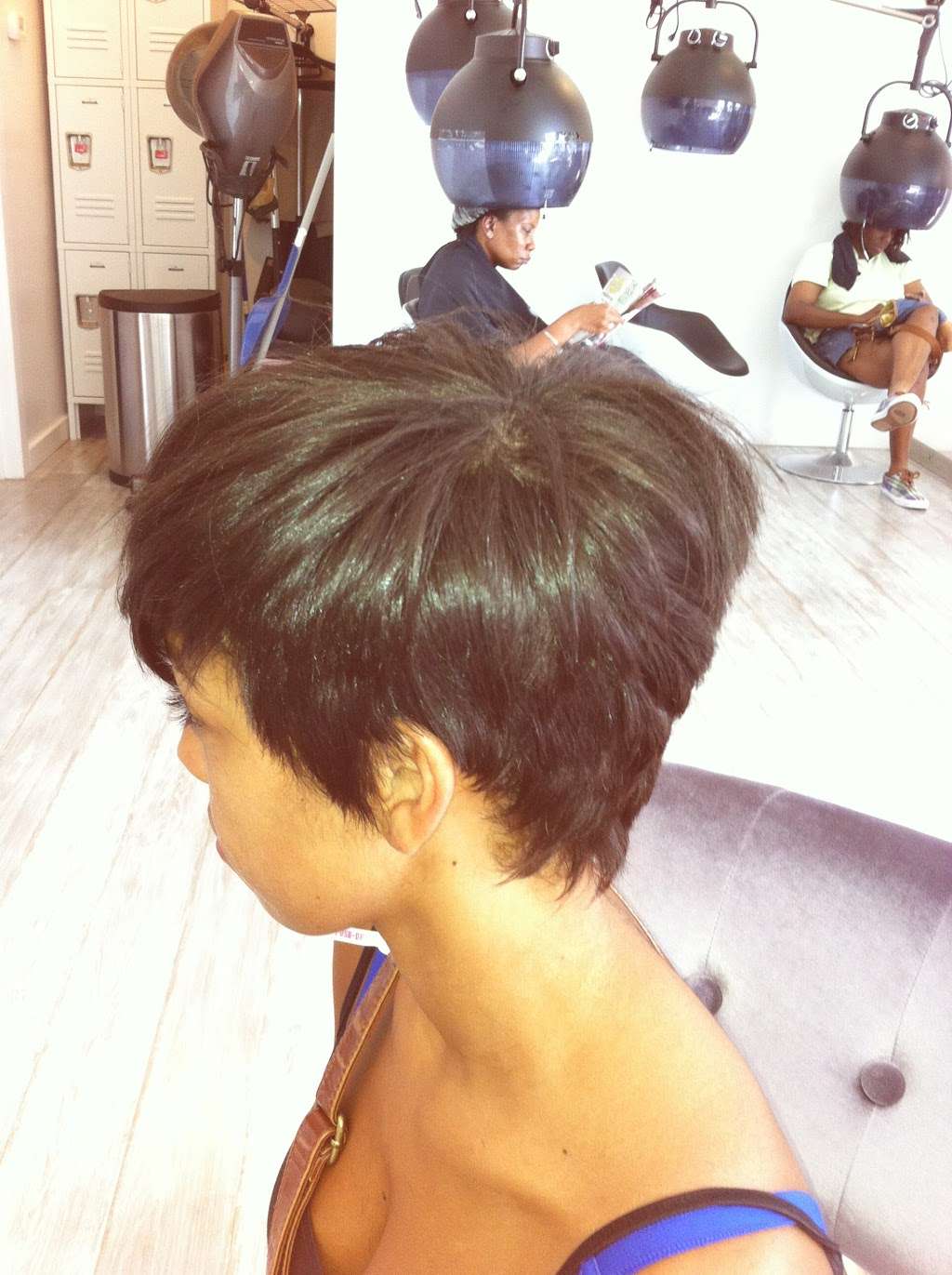 Hair by E.Tracie @ Phenix Suites | 9906 Liberia Ave, Manassas, VA 20110, USA | Phone: (757) 773-3077