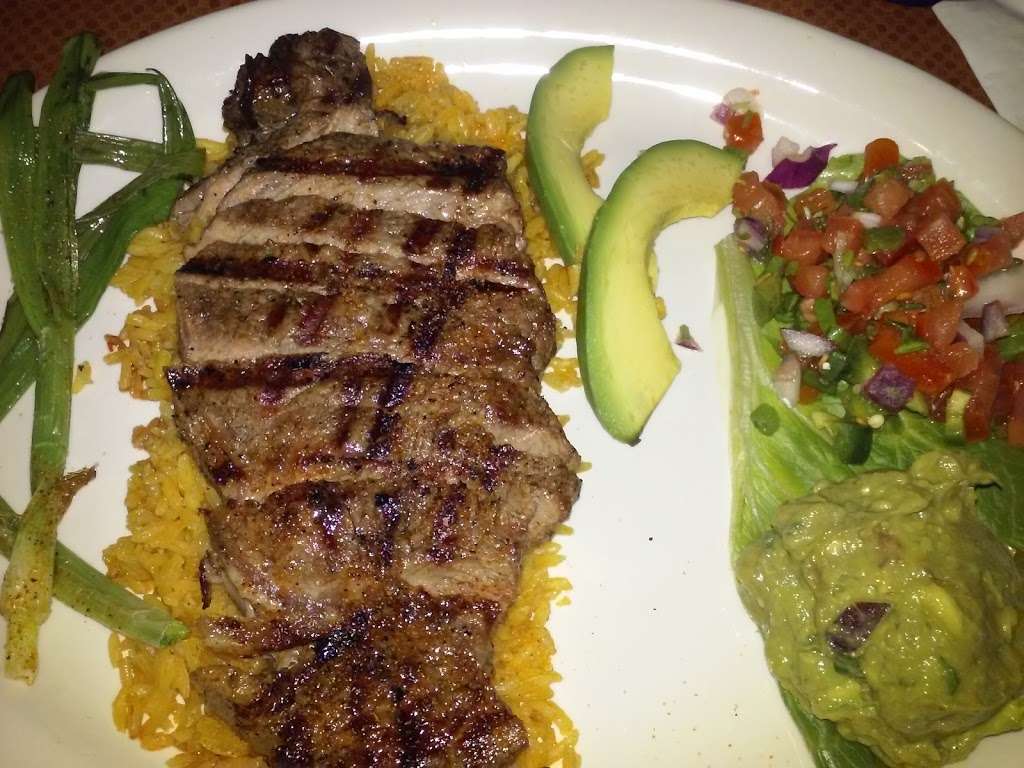 Mamacitas Restaurant & Cantina | 100 Plaza Dr #100, Red Oak, TX 75154, USA | Phone: (972) 576-1118