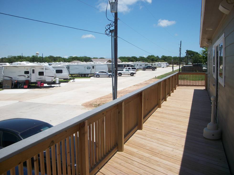 Gulf Coast 5 Star RV Resort | 2501 FM523, Oyster Creek, TX 77541, USA | Phone: (979) 230-6199