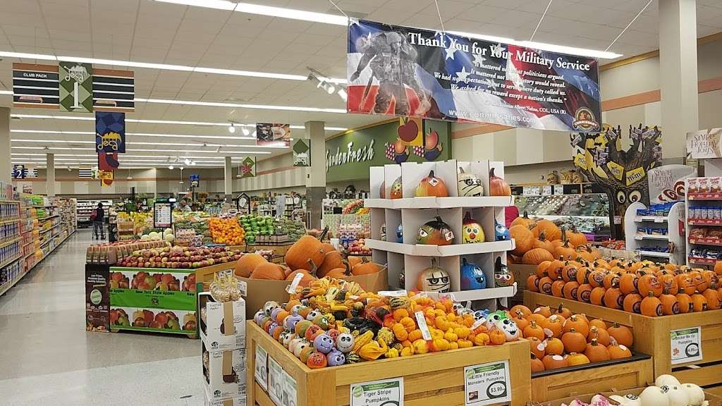 joint base andrews commissary hours