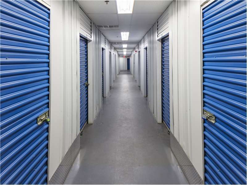 Extra Space Storage | 999 Bedford St, Whitman, MA 02382, USA | Phone: (781) 447-4060