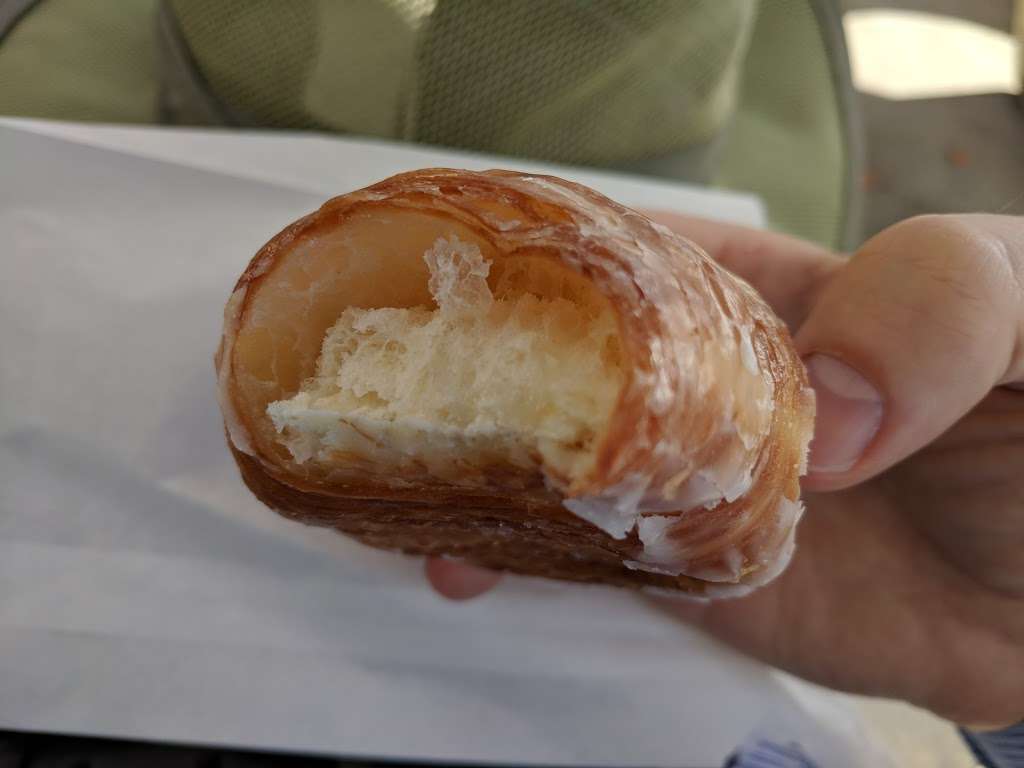 Donut Touch | 12033 Scripps Summit Dr C, San Diego, CA 92131, USA | Phone: (858) 578-8933