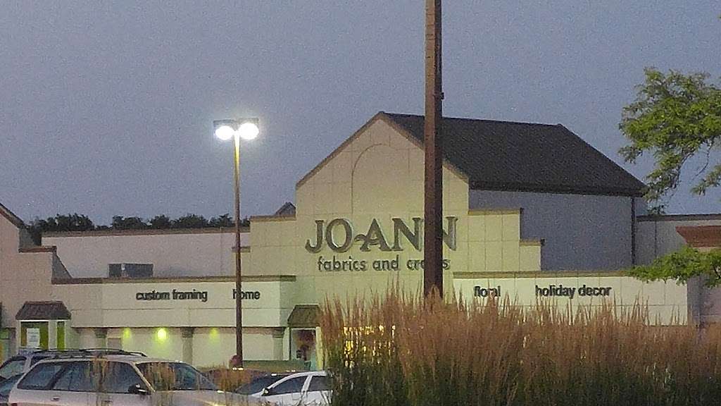 JOANN Fabrics and Crafts | 7511 Lemont Rd Ste 101, Darien, IL 60561 | Phone: (630) 985-2832