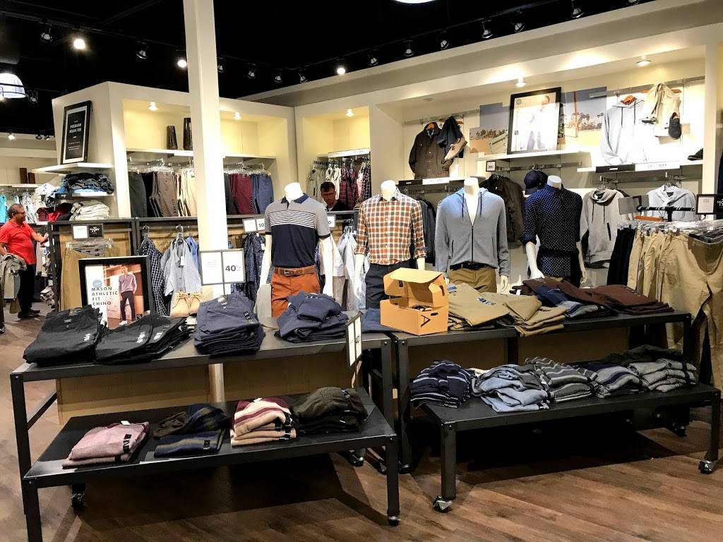 Banana Republic Factory Store | 1600 Premium Outlets Blvd SUITE 850, Norfolk, VA 23502 | Phone: (757) 614-2019