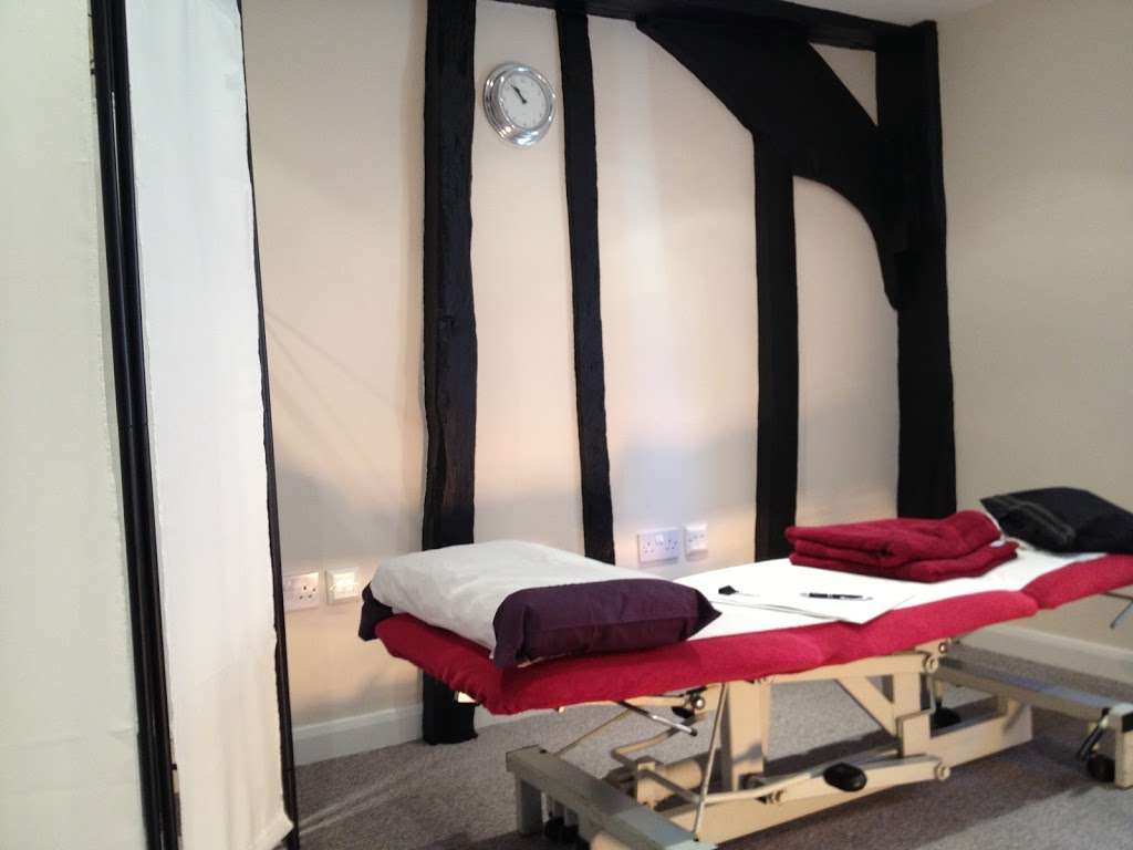 Osteopath Kay Lilley | Slade Oast, The Slade, Tunbridge Wells TN3 8HN, UK | Phone: 07899 974821