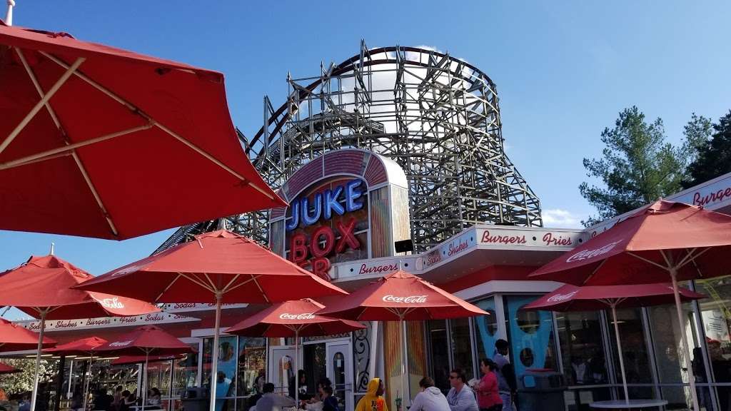 Juke Box Diner | Kings Dominion, 16000 Theme Park Way, Doswell, VA 23047, USA