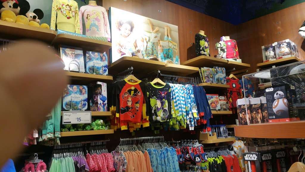 Disney Store 24201 W Valencia Blvd Valencia Ca 91355 Usa Disney Store 24201 W Valencia Blvd Valencia Ca 91355 Usa
