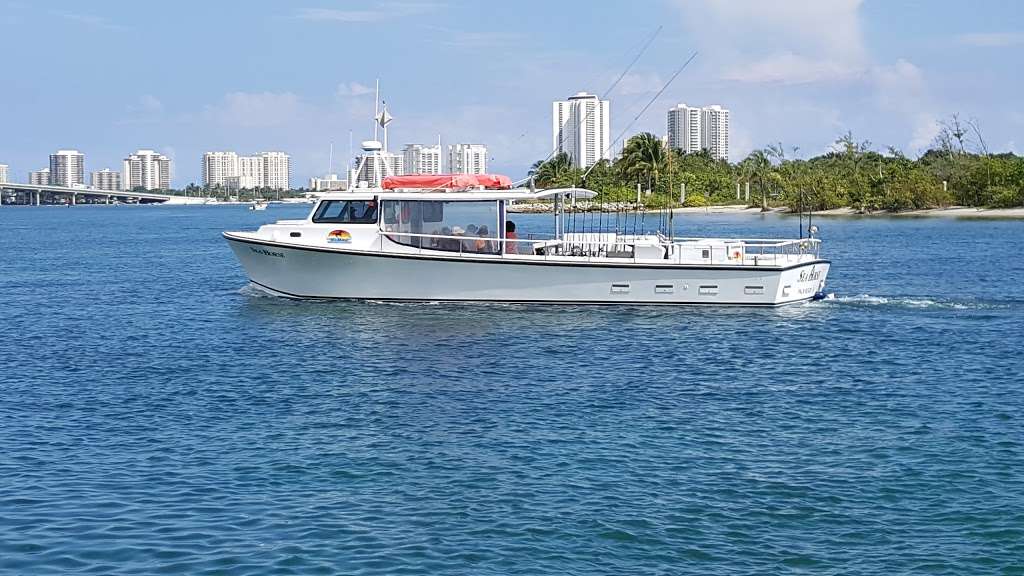 Sea Horse Fishing Charter Adventures | 255 E 22nd Ct, Riviera Beach, FL 33404 | Phone: (561) 254-5124