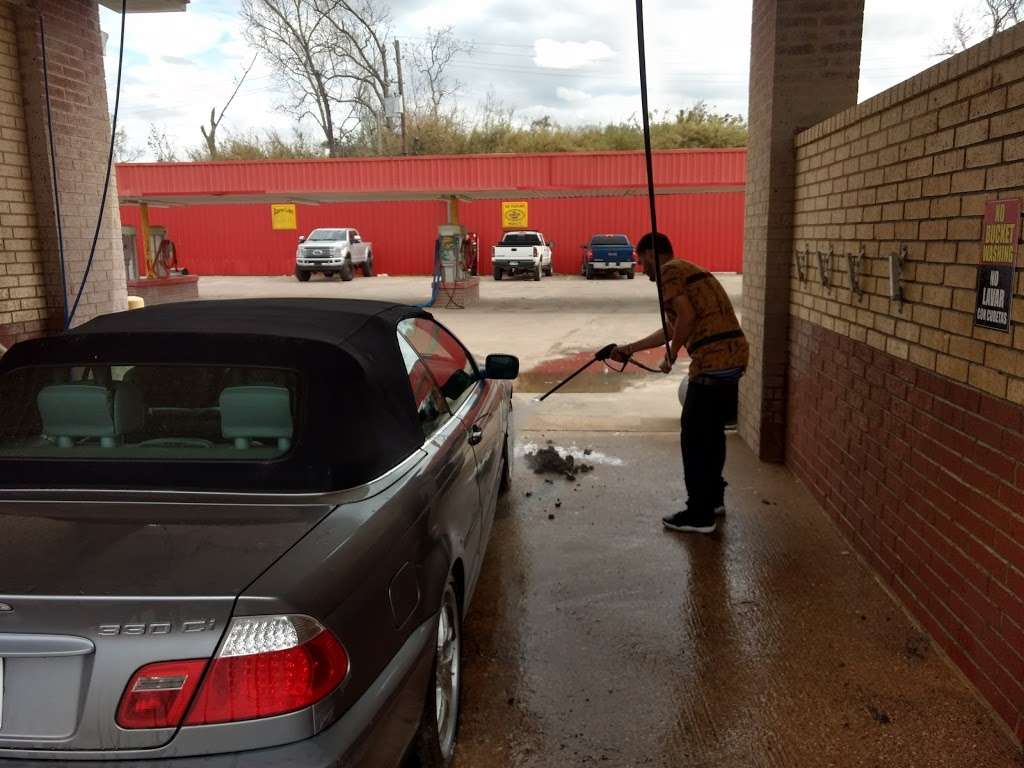 Main Street Car Wash | 1312 N Main St, Liberty, TX 77575, USA | Phone: (936) 336-4171