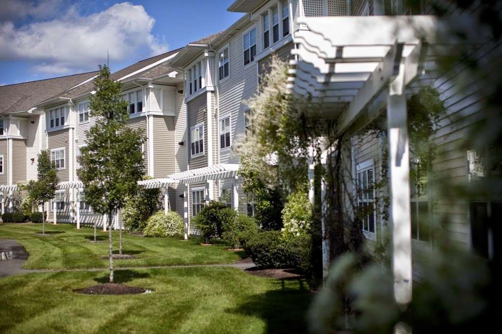 Chestnut Farm Apartments | 100 Chestnut Farm Way, Raynham, MA 02767 | Phone: (508) 822-5959